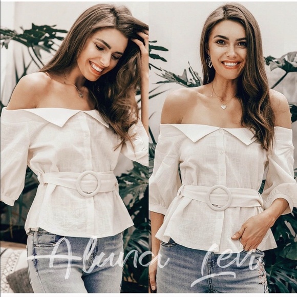 Sale! Off shoulder top w/ circle belt puffy sleeve - Picture 2 of 4